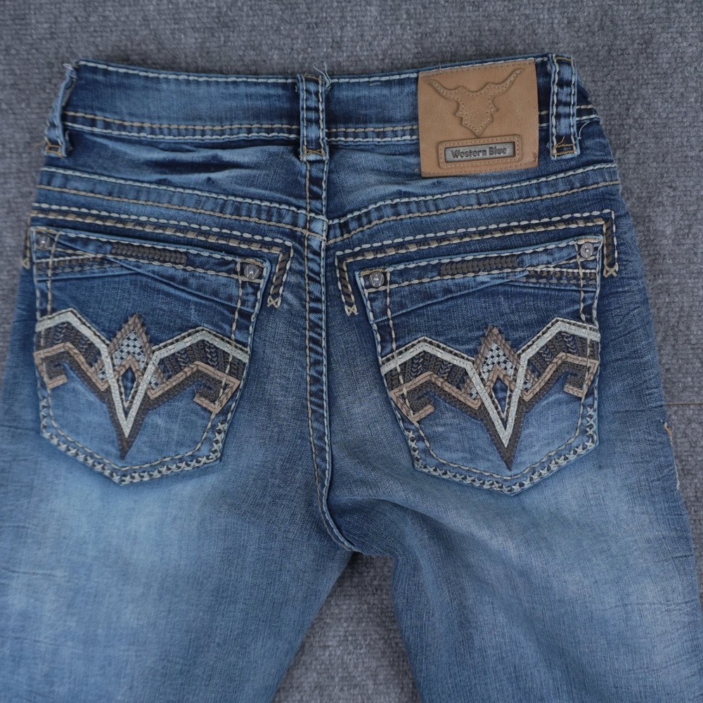 Western Blue Jeans Women 28 Medium Blue Embroidered Back Pocket Straight Leg‎